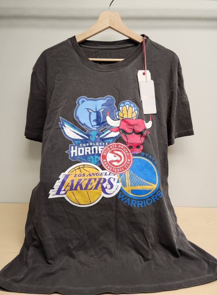ZADIG & VOLTAIRE BULLS HORNETS LAKERS HAWKS WARRIORS NBA TEAM LOGOS GRAY T-SHIRT