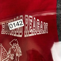Vintage 1980s Ronald Reagan political graphic T-shirt size extra small red