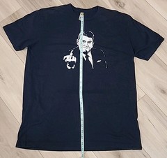 President Ronald Reagan T-Shirt Men’s XL Navy Blue Giving The Finger S/S