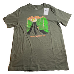 Nike Running T-Shirt Mens Medium Green “There Is No Finish Line” Graphic Tee NEW