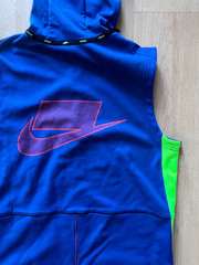 Nike Therma Sleveless Hooded Training Top Size M Blue Multi Color CD5716 480