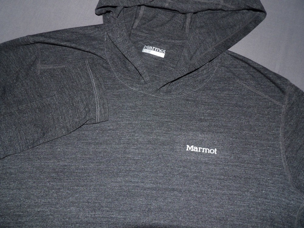 MARMOT Dark Gray Light Weight Long Sleeved Hoodie T-Shirt Men’s Large