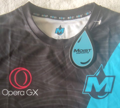 Moist T-Shirt – M (#84A)