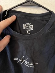 Hollister Must Have Solid tee Logo Size Medium Black Crew Neck T Shirt Men