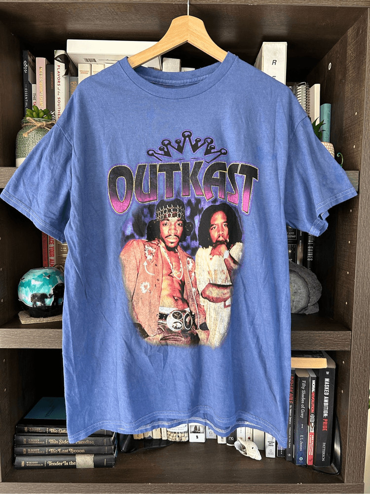 NWOT Outkast Mineral Wash Blue Short Sleeve Graphic Tee Unisex Large