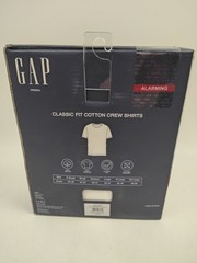 GAP Men’s Medium 3 Pack White Soft Cotton Crew Neck T Shirts w Logo Tag Free