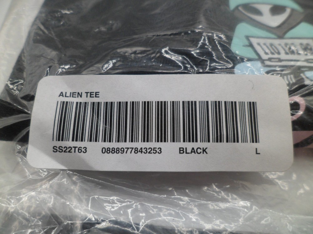 Supreme Alien Tee SS22T63 Black Size L