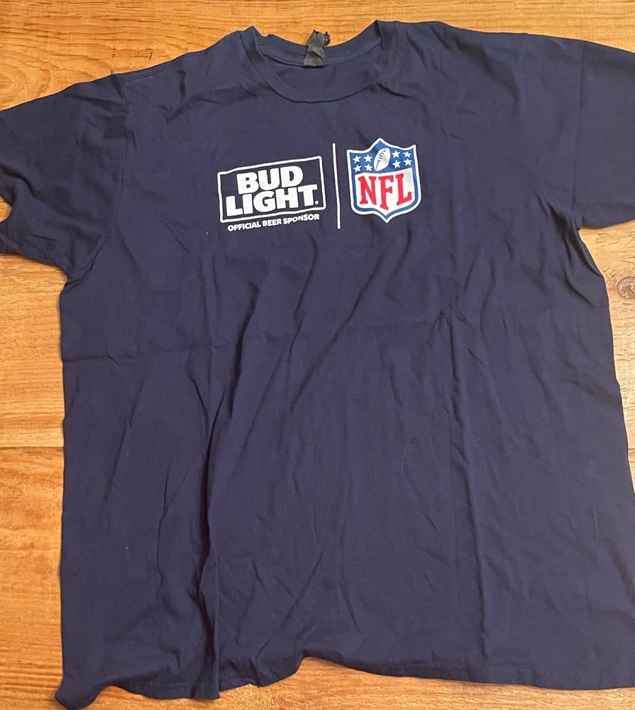 Bud Light Shirt Men’s XL Blue Hanes NFL Graphic tee Crew Neck Short Sleeve Logo