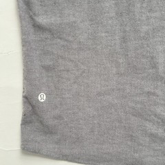 Lululemon Shirt Mens sz S Gray Short Sleeve Button Up Business Casual Preppy