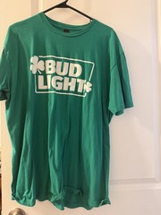 BUD LIGHT SHAMROCK XL Gildan Softsytle Green St Paddy’s Day 100% Cotton T Shirt