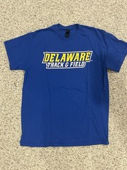 Gildan Men’s Blue Delaware Track & Field Logo Crew Neck T-Shirt Size M