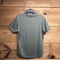 Cuts Curve Hem LOT OF 2 1/4 Button Crew Neck T-Shirt Mens Size Medium Stretch
