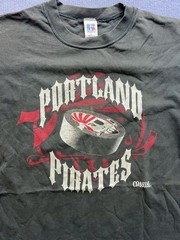 Vintage 90s Portland Pirates AHL Hockey T-Shirt Russell Athletic Made in USA L