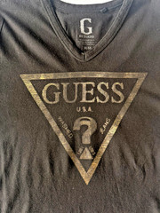 GUESS Men’s V-Neck Graphic T-Shirt – Black with Gold Triangle Logo – Size Medium
