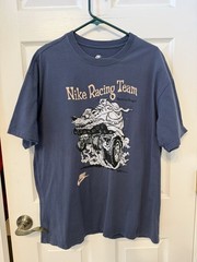 NIKE MENS MAX90 LARGE T-shirt, Loose Fit, Heavyweight, Blue, Nike Racing Team