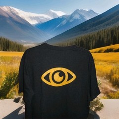DISTRICT THREADS MENS EYE/MOON DESIGN LOGO TSHIRT SIZE XLARGE