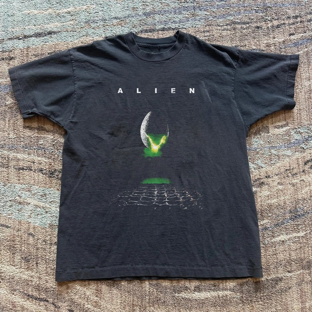 Alien Classic Sci-Fi Horror Movie Graphic T-Shirt S-5XL