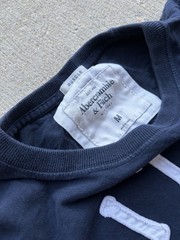 Abercrombie & Fitch M Muscle Fit Blue FITCH Logo Graphic Crew Neck T-Shirt