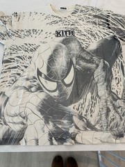 KITH Marvel Spider-Man Graphic Print Crew Neck Short Sleeve T-Shirt Cream/Gray L
