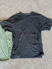 Tommy Bahama Men’s Solid V-Neck SS Cotton Knit Marlin Logo Tee M Black Green