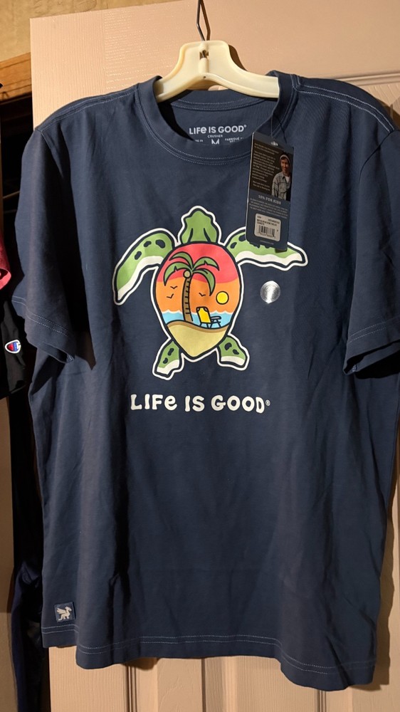 Men’s LIFE IS GOOD “SEA TURTLE” CRUSHER (M) NAVY BLUE T-SHIRT
