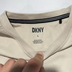 DKNY Men’s Crew Neck Short Sleeve Beige Tan Graphic Logo Tee T-Shirt Size Lg