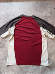 vintage Oakley t-shirt with center logo size XL