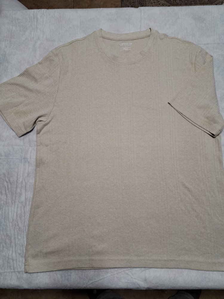 Mens Liz Claiborne T-shirt Short Sleeve Size L Tan Color