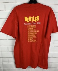 New Beatles Here They Come American Tour 1964 Shirt Red Size Large 2002 NWT