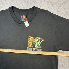 MTV 90s Single Stitch Black Skull Graphic DEADSTOCK Size L Vintage Giant Tag