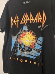 Def Leppard Pyromania Mens Graphic T Shirt Black Size Med Classic Rock Music 🎶