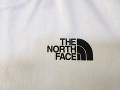 MENS SIZE XL, WHITE, THE NORTH FACE T-SHIRT, COTTON/POLYSTER, PRE-OWNED