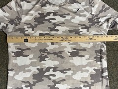 Gymshark Shirt Men’s Size XL Gray Camo Stretch Performance Outdoors Activewear