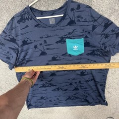 Adidas Shirt Mens 2XL Pocket Tee Island Tropical Island Athleisure Palm Trees