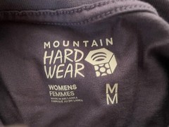 NWT Mountain Hardware T-shirt Base Camp Size Medium Long Sleeve Purple Hiking C1