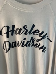 Men’s Long Sleeve Beige Harley Davidson Pull Over Shirt Size Med