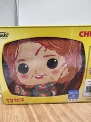 Funko Pop! Tees Chucky TV Box T-Shirt 3X NECA Solar Powered Chucky Body Knocker