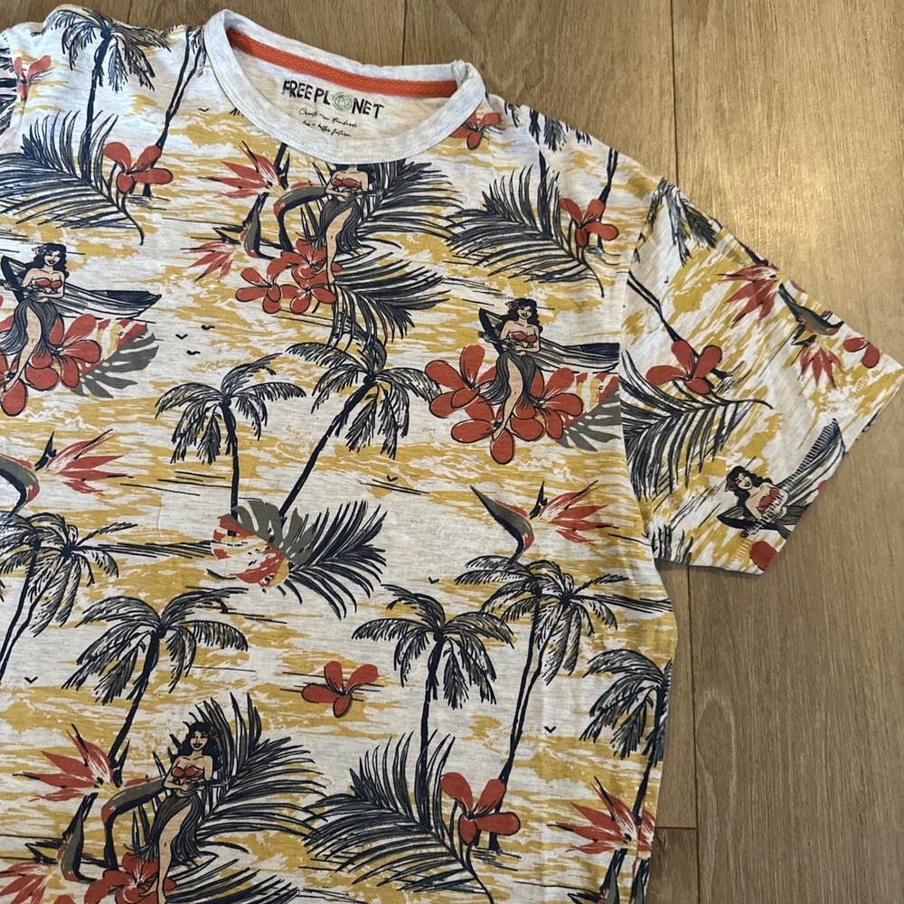 Free Planet T Shirt Mens Large Hula Girl Tiki Tropical Palm Tree Allover Print