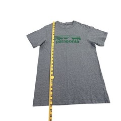 Patagonia Logo Graphic T Shirt Men Small Slim Fit Gray 100% Organic Cotton USA
