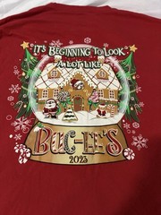 Buc-ee’s Men’s Red Christmas Graphic Print Crew Neck Short Sleeve Cotton Tee 2X