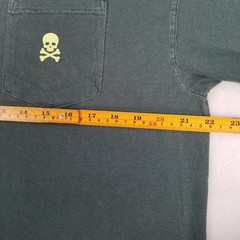 Comfort Colors Men’s Green Skull Pocket Graphic Shirt Size Large Classic Casual