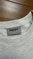 Fear of God Essentials Light Oatmeal Short Sleeve T-Shirt Size Medium (SS22)