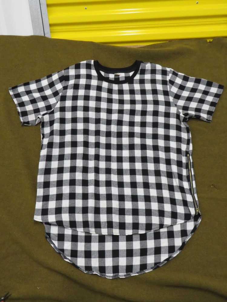 LILBETTER Men’s T-Shirt Black White XL Gingham Plaid Curved Hem Side Zip NWOT