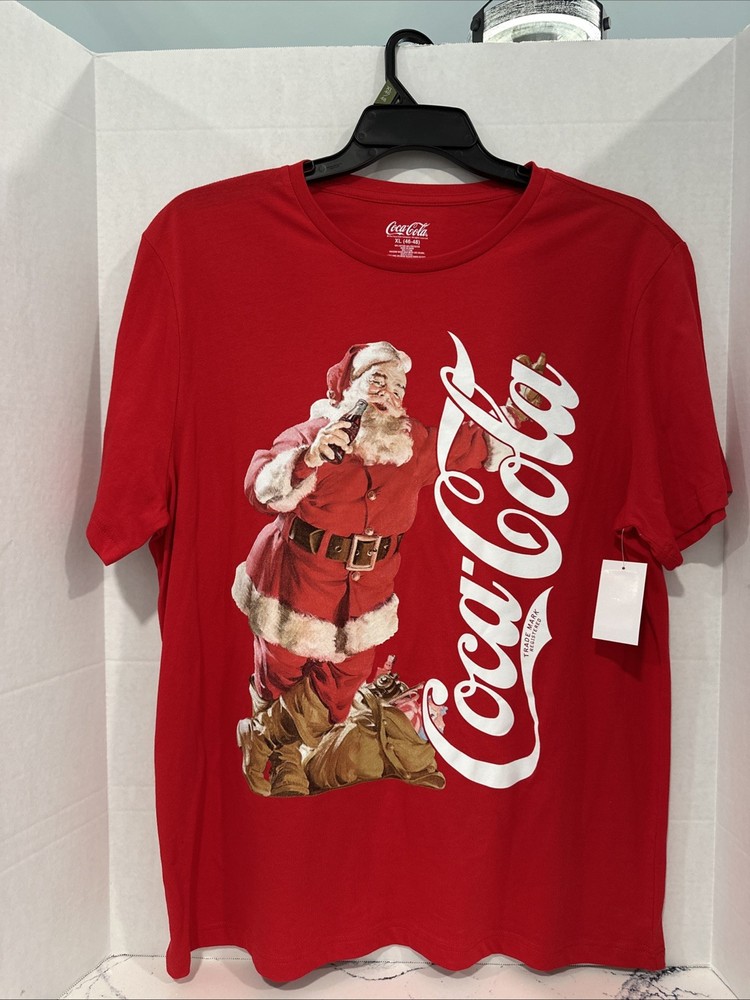 Coca Cola Santa Claus Graphic Tee Vintage Style, Red, XL NWT