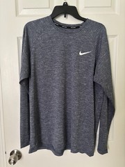 Nike Dri-Fit Long Sleeve Shirt Men’s Gray New with Tags Size Large