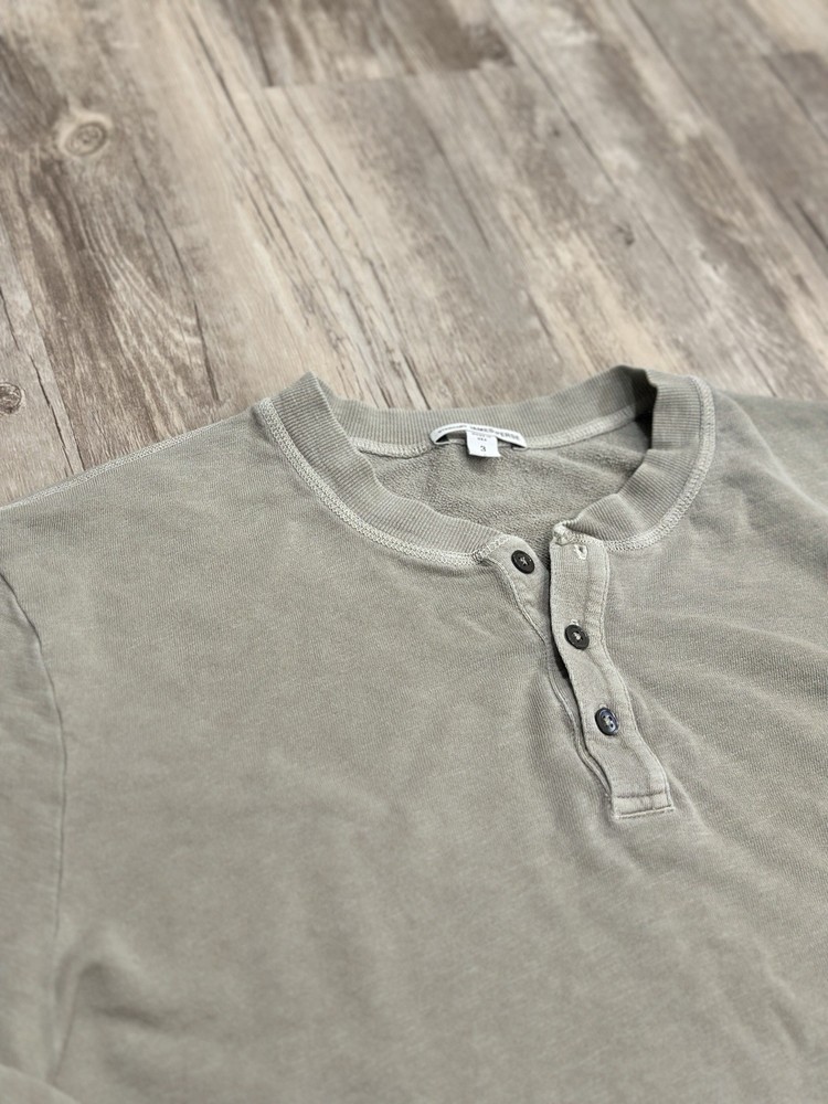 James Perse Men’s Long Sleeve Graphic Henley Washed Taupe Size 3 *