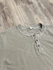 James Perse Men’s Long Sleeve Graphic Henley Washed Taupe Size 3 *