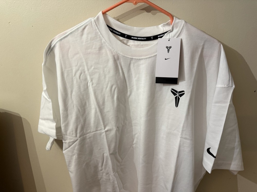 Nike Kobe Bryant Mamba Mentality Men’s Loose Fit White Shirt Size XL