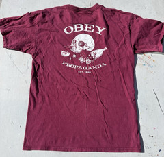 Men’s Obey T-Shirt Red Propaganda Logo L Streetwear Art Skull Graffiti HOLE 90s