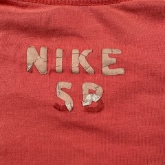 Nike SB T-Shirt Mens Medium Coral Pink Loose Fit Flying Angel Cherub Graphic